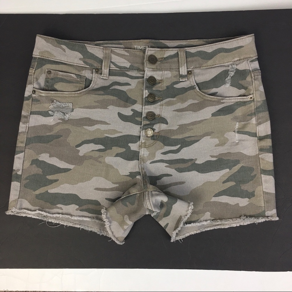 Time & Tru Camouflage High Rise Shorts